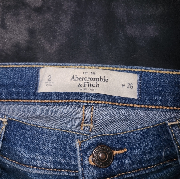 Abercrombie & Fitch Jean Shorts - Picture 3 of 3